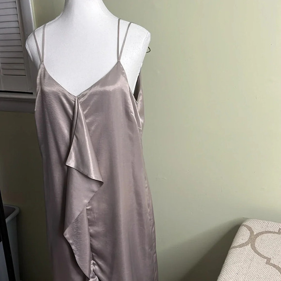 Banana Republic HERITAGE Strappy Cascade Front vintage taupe maxi dress - Picture 4 of 17